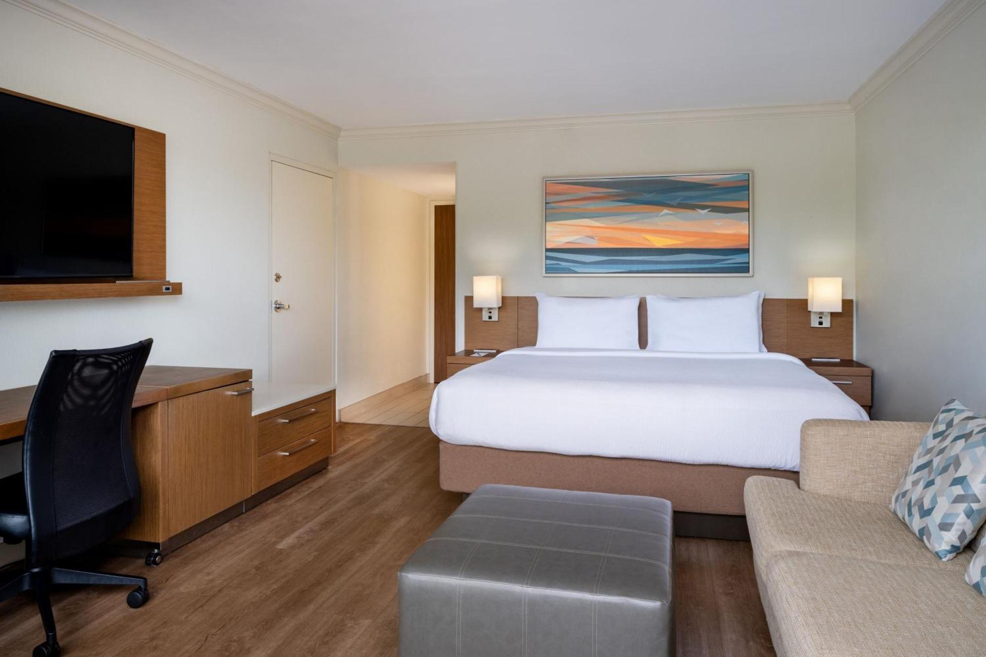 Courtyard By Marriott - Naples Hotel Exterior photo
