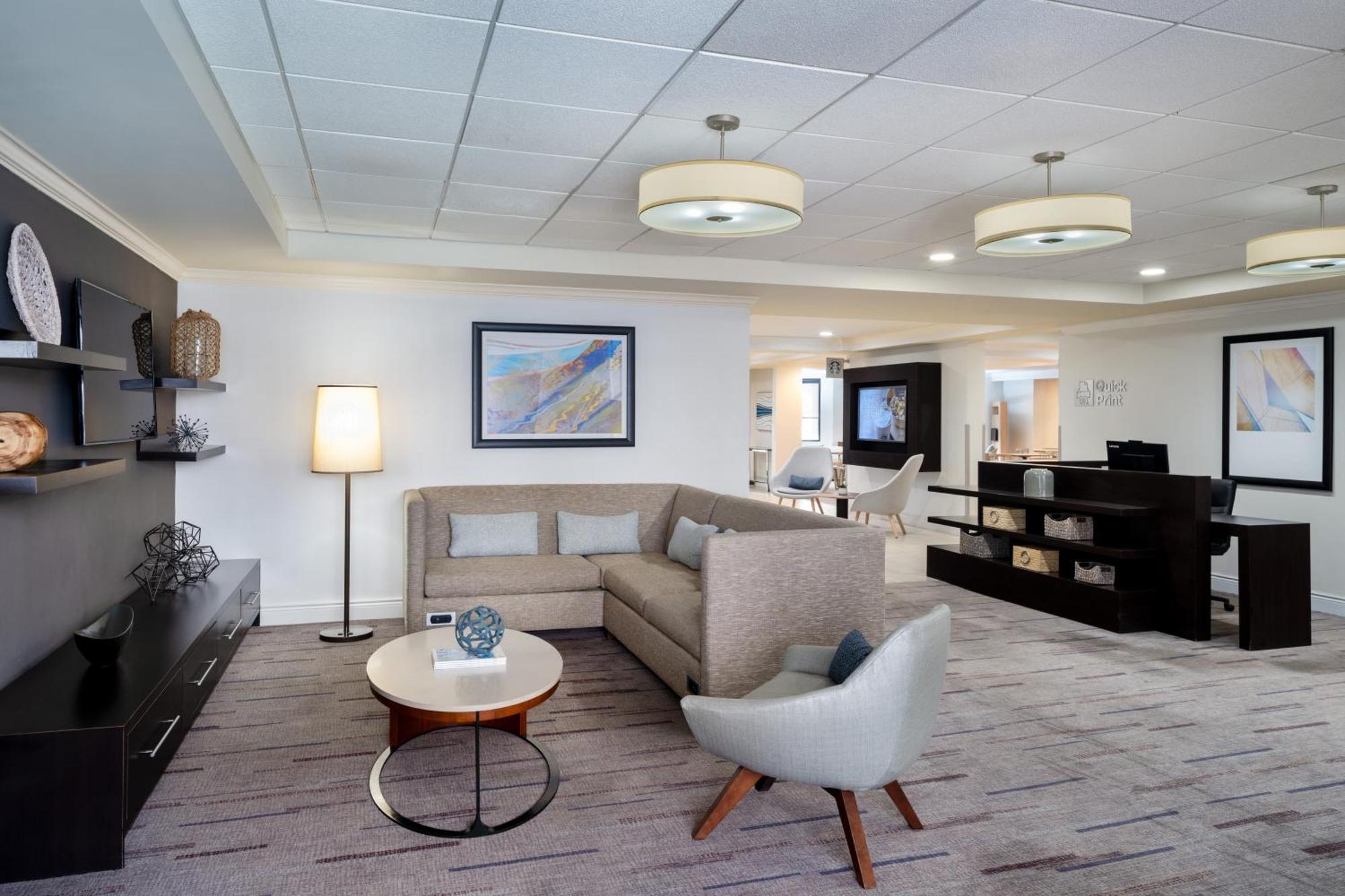 Courtyard By Marriott - Naples Hotel Exterior photo